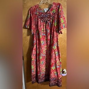 Expressions Red Multi-Color Lounge Dress, size 1X